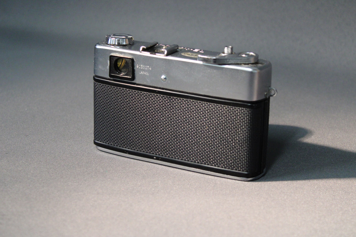 Yashica Electro 35 E – vintage rangefinder-kamera 1970-luku