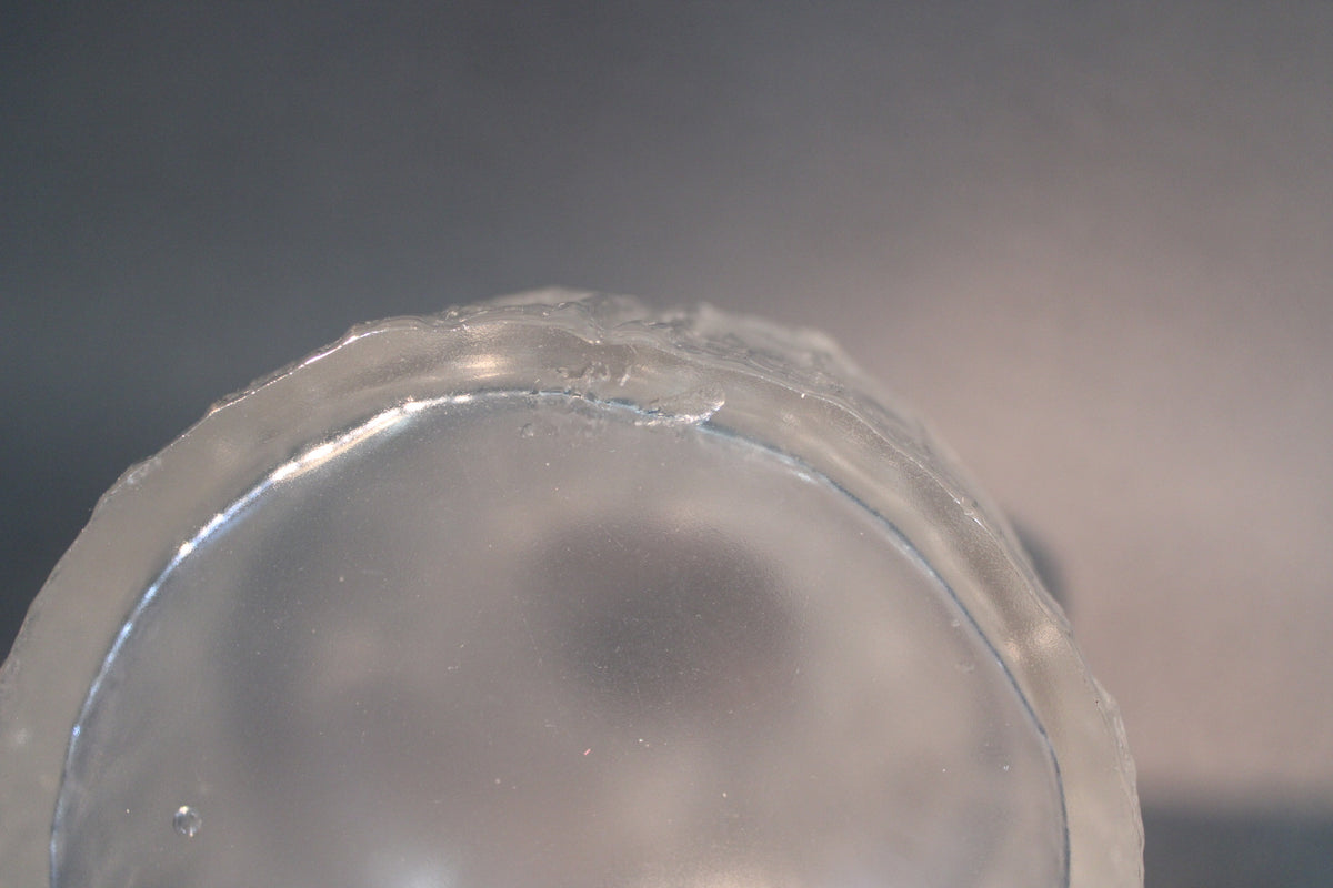 Iittala Finlandia maljakko 3351, pohjan yksityiskohta