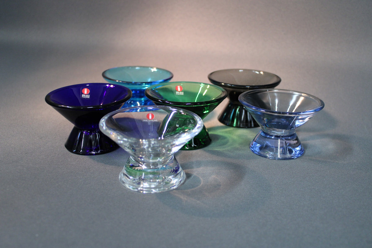 Iittala Kartio kynttilänjalat useissa väreissä, Kaj Franck – winttistore.com